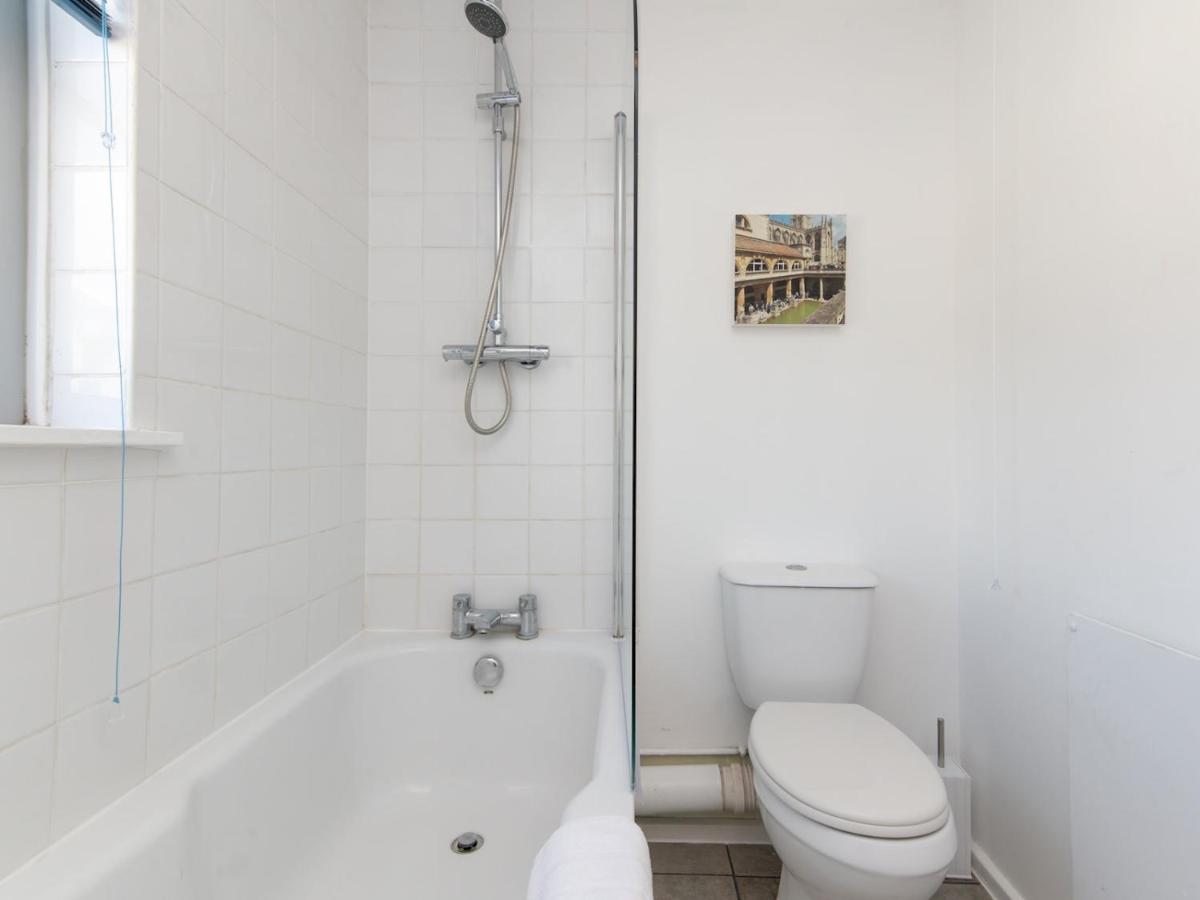 Pass The Keys Bright Modern One Bed Apartment - Bath City Centre Buitenkant foto