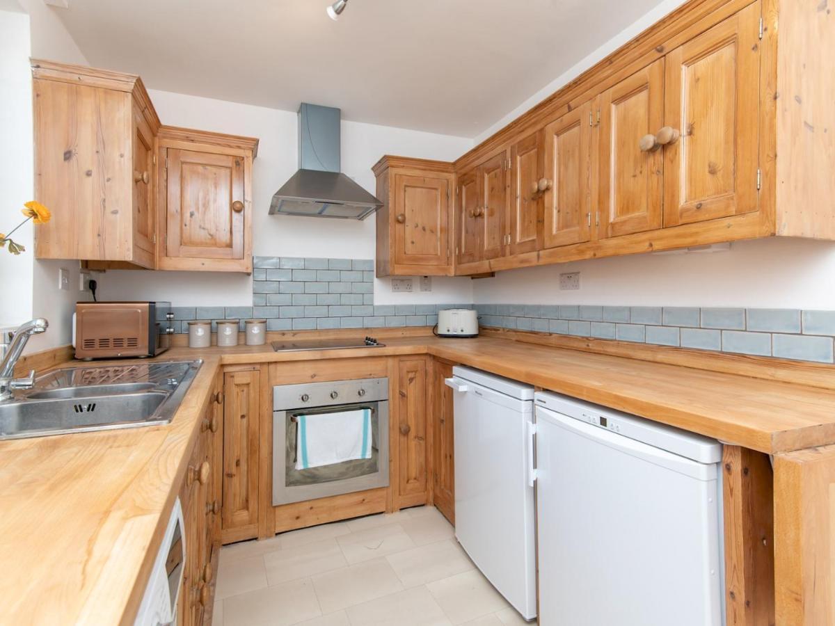 Pass The Keys Bright Modern One Bed Apartment - Bath City Centre Buitenkant foto